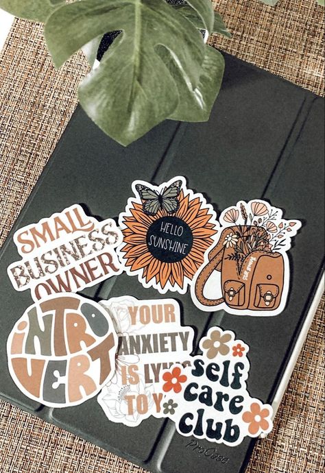 Cricut Projects Sticker Flatlay Photography, Stickers Photography Ideas, Sticker Photoshoot Ideas, Sticker Etsy Shop, Product Photography Stickers, Sticker Product Photography, Sticker Photoshoot, Stickers Design Ideas, Sticker Photography