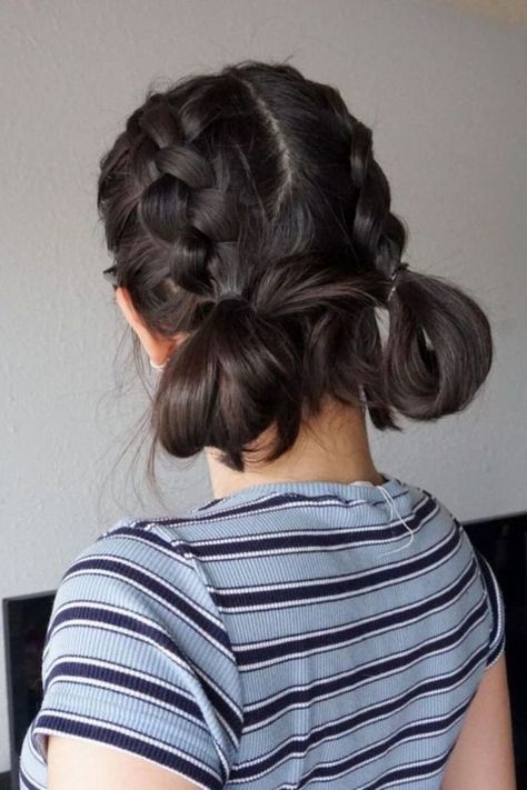 Quick Work Hairstyles, French Roll Hairstyle, Short Hair Ponytail, Roll Hairstyle, Updos For Medium Length Hair, Work Hairstyles, Chic Hairstyles, Up Hairstyles, Summer Hairstyles