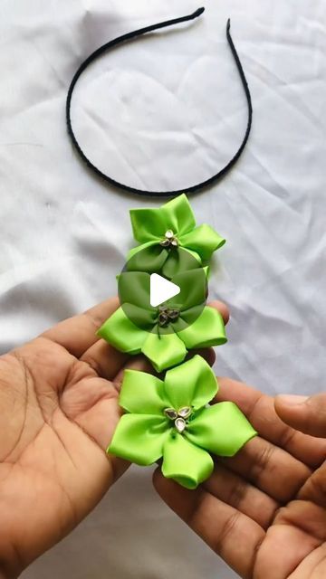 Hairband Diy, Fabric Hairband, Diy Hair, Diy Hairstyles, Hair Bow, Hair Band, Hair Bows, To Create, Arts And Crafts