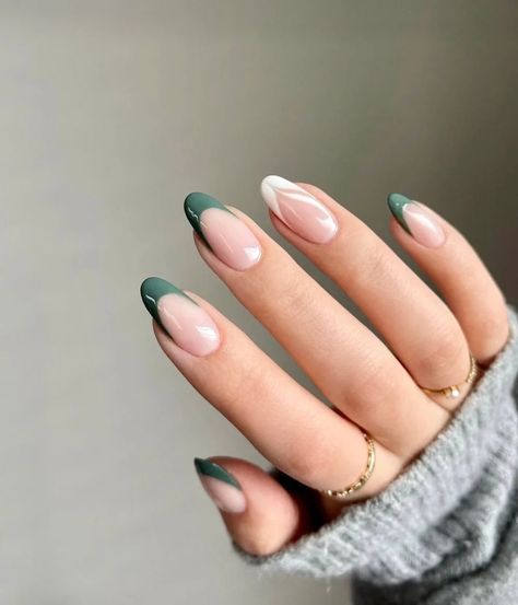 French Tip Nail Designs, Nagel Tips, Smink Inspiration, Makijaż Smokey Eye, Minimalist Nails, Prom Nails, Unique Nails, Chic Nails, French Tip Nails