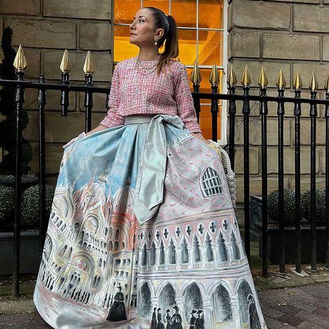 Can you wear art? 🖌Absolutely. 👌 Find out the story behind this hand-painted skirt by @zestandlavender in issue 123 - out now. #wearableart #sewing #dressmaking #artandfashion #simplicity8743 Dressmaking, Wearable Art, Hand Painted, Sewing, How To Wear