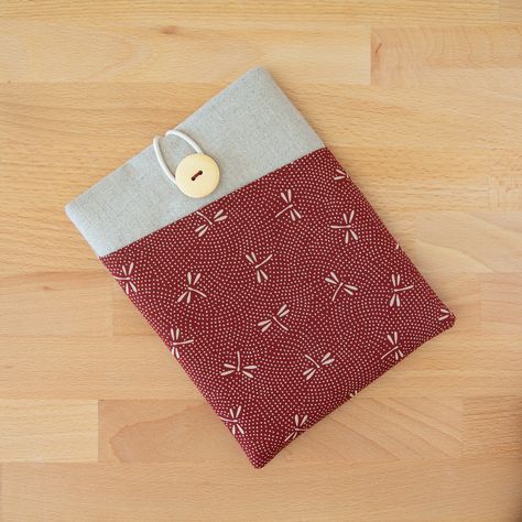 Excited to share the latest addition to my #etsy shop: Kindle Oasis case, Kobo Clara HD case, Kindle Paperwhite case, Kindle Oasis case, Kindle Voyage, Kobo Aura case, Kobo Glo cover, dragonfly https://etsy.me/3QFT4Wz #kindlepaperwhite #kindleoasis #koboclarahd Kindle Paperwhite Case, Kindle Oasis, Ipod Classic, Kaffe Fassett Fabric, Kindle Sleeve, Ipad Air Cover, Kindle Case, Ipad Mini Case, Christmas Snow Globes