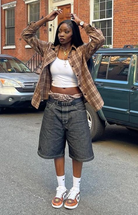 Girly Streetwear Outfits, Tomboy Outfit Ideas, Tomboy Stil, Pakaian Hipster, Tomboy Outfit, Baggy Outfit Ideas, Street Style Outfits Casual, Boyish Outfits, Casual Outfit Inspiration