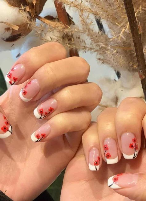 19  Simple & Easy Memorial Day Nails (2024) Remembrance Day Gel Nails, Rememberance Day Nail Art, Remembrance Day Nails, Remembrance Nails, Memorial Nails, Memorial Day Nails, Patriotic Nails Design, Fun Manicure, Western Nails