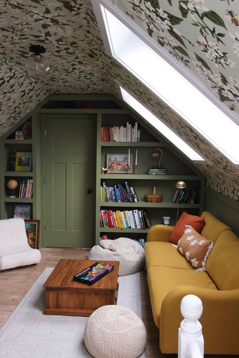 Awkward Attic Space, Wallpaper Ceiling Attic, Decorating Attic Rooms Sloped Ceiling, Attic Sitting Room Ideas, Attic Master Suite Ideas, Attic Remodel Bedroom, Attic Cozy Space, Vintage Attic Room, Angled Room Ideas