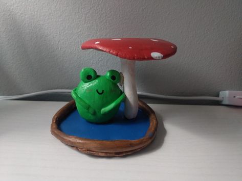 i made this with clay <3 ib: @jellybean.celine on tiktok Jellybean Celine, Clay Frog, Water Animals, Clay Creations, Lily Pads, Frogs, Lily, Water, Animals