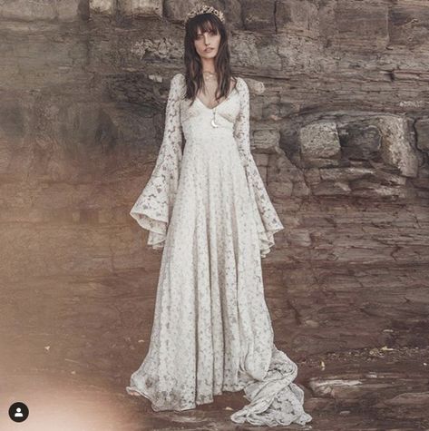 Wedding Dress Juliet Gown odylynetheceremony Juliet Wedding Dress, 70s Wedding Dress, I Am Sick, Future Wedding Plans, Fantasy Wedding, Dreamy Wedding, Alternative Wedding, Dream Wedding Dresses, Wedding Dresses Vintage