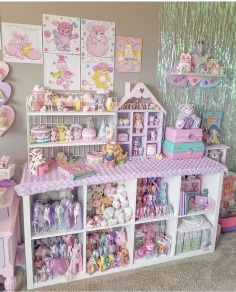 Toy Room Aesthetic, Kawaii Maximalism, Mini Room Ideas, Age Reggresion Room, Agere Room, Cute Doll House, Little Spaces, Kawaii Room Ideas, Kawaii Bedroom