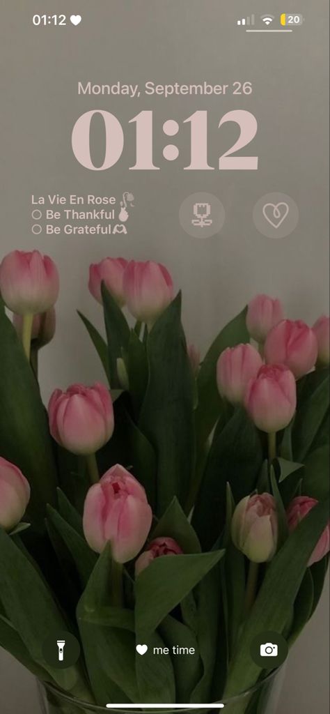 Wallpaper, tulips, time, gratitude, flowers, hearts, iphone, Wallpaper Tulips, Ios 16 Ideas, Lock Screen Ideas, Lockscreen Ios, Lockscreen Ideas, Screen Iphone, Iphone Ideas, Iphone App Layout, Iphone Organization