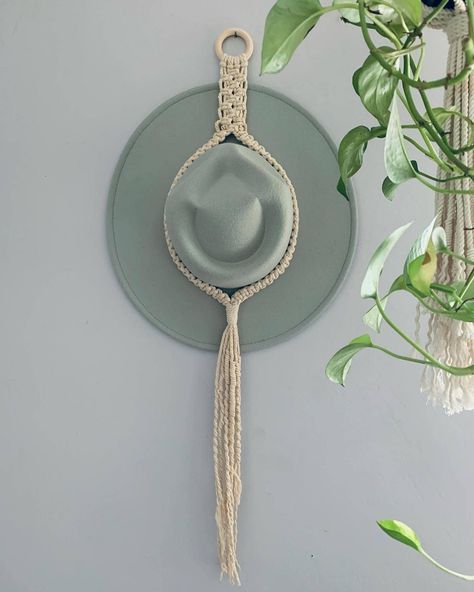 Diy hat hanger