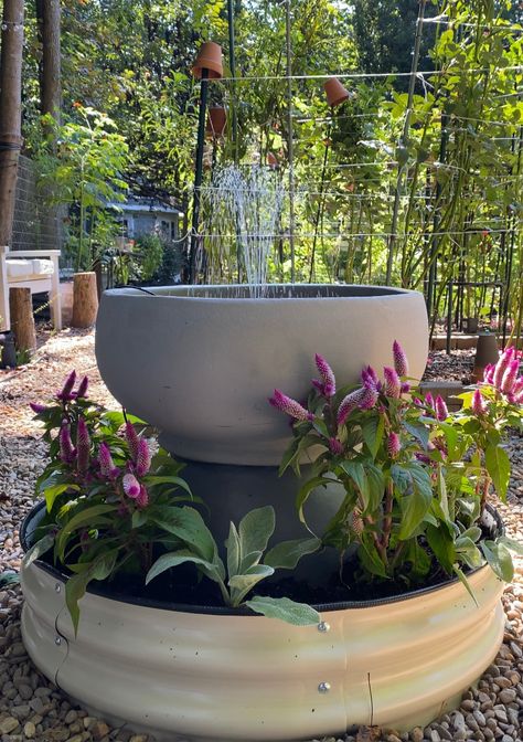 Grey Pots For Plants, Diy Fountain Planter, Water Fountain Backyard, Garden Fountain Ideas, Diy Solar Water Fountain, Solar Water Feature, Garden Planter Ideas, Solar Water Fountain, Diy Water Fountain