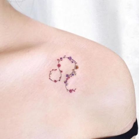 Flower Simple Tattoo, Small Leo Tattoo, Leo Sign Tattoo, Tattoos Flowers, Leo Zodiac Tattoos, Leo Tattoo Designs, Leo Tattoo, Flower Simple, Horoscope Tattoos