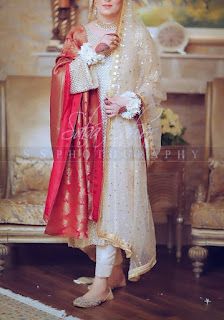 Pant Suit Design, Bridal Dresses Ideas, Nikah Bride, Nikkah Bride, Nikah Outfit, Nikah Dress, Shadi Dresses, Desi Wedding Dresses, Nikkah Dress