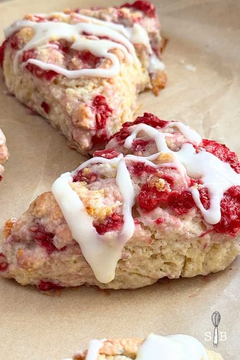 Best lemon raspberry scone Fluffy Lemon Raspberry Scones, Pioneer Woman Raspberry Scones, Ridiculously Easy Lemon Raspberry Scones, Raspberry Scones Recipe Easy, Lemon Raspberry Scones, Raspberry Scone, Pizza Scones, Classic Scones, Classic Scones Recipe