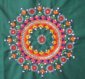 7 Friends, Sindhi Embroidery, Mandala Embroidery, Gota Embroidery, Kutch Work Designs, Hand Embroidery Videos, Embroidery Works, Hand Work Embroidery, Embroidery Neck Designs