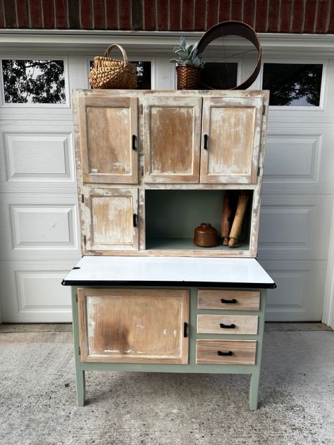 Painted Mountain Green on the base frame and upper interior. Upper cabinet and doors/drawers stripped and white washed leaving some chippy remnants behind. Has original flour bin and sifter, hardware, and bread drawer. Bread Drawer, Antique Hoosier Cabinet, Bristol Tennessee, Bristol Tn, Upper Cabinet, Hoosier Cabinet, Upper Cabinets, Cabinet Styles, Mountain Paintings