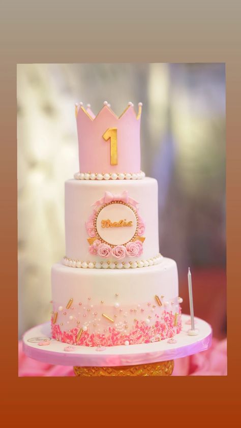 1ST Burthday Cake For Girl 1st Year Birthday Cake Girl, Cake For Baby Girl 1 Year, Birthday Cake For 1 Year Girl, Bday Cakes For Girls, One Year Birthday Cake, 1st Year Cake, 1st Bday Cake, Princess Birthday Party Decorations