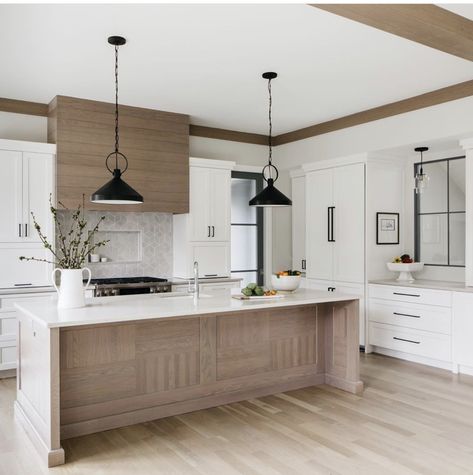 Like the cross hatch design on the back of the island. and the mixed materials used for cabinets. The warmth of the wood and the crisp of the white Kitchen Island And Hood Same Color, Bespoke Kitchen, Interior Windows, Kitchen Inspiration Design, Kitchen Trends, Modern Farmhouse Kitchens, Wood Flooring, In Kitchen, White Cabinets