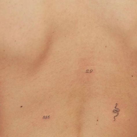 Back Composition Tattoo, Composition Tattoo, Little Tattoos, Simplistic Tattoos, Mini Tattoos, Small Tattoos, Little Things, Tatting, Piercings