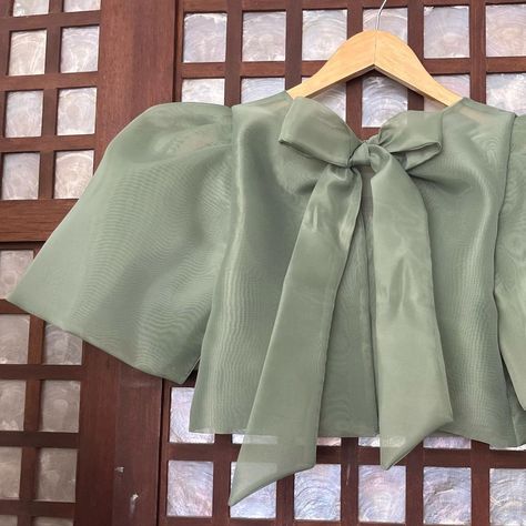 Fresh green Anna kimona ₱2500 | Instagram New Design Top For Women, Modern Filipiniana Outfit Classy, Casual Filipiniana Outfit, Green Organza Dress, Green Filipiniana, Filipiniana Top, Filipiniana Bridesmaid Dresses, Dress Modern, Sunday Top