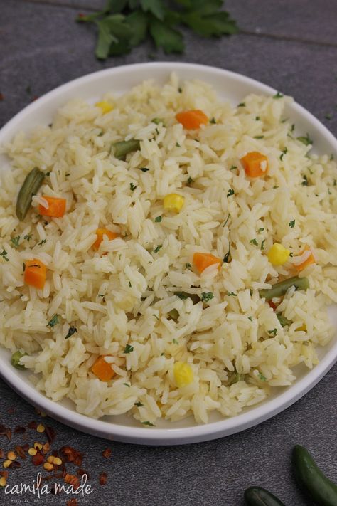 Mexican White Rice, Rice With Corn, White Rice Recipes, Mexican Rice Recipes, Rice Side, Vegetable Fried Rice, Vegetable Rice, Rice And Peas, Mexican Rice