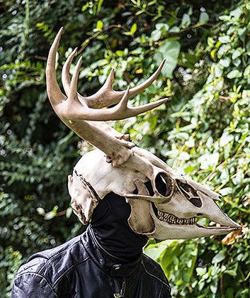 Skull Mask Art, Deer Skull Mask, Wendigo Costume, Stag Skull, Arte Viking, Skeleton Mask, Mask Drawing, Mask Art, Vulture Culture