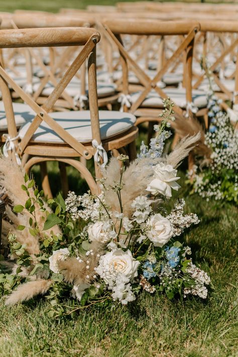 Neutral Wedding With Pops Of Blue, Country Blue Wedding Theme, Autumn Blue Wedding, Blue Boho Wedding Flowers, Blue Cream Wedding Flowers, Dusty Blue Aisle Decor, Baby Blue And Champagne Wedding, Dusty Blue And Beige Wedding, Blue And Tan Wedding Flowers