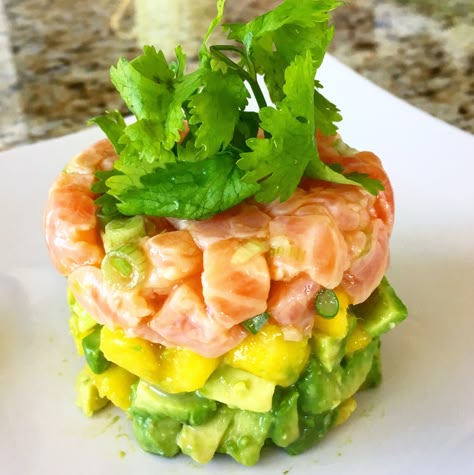 Mango Ceviche, Gluten Free Salmon, Ceviche Recipe, Salmon Avocado, Peruvian Recipes, Sushi Recipes, Great Appetizers, Mahi Mahi, Seafood Dishes