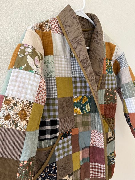 Quilted Jacket Pattern Diy, Patchwork Jacket Pattern, Quilted Jacket Pattern Free, Make Bias Binding, Quilt Jacket Pattern, Quilt Coat Pattern, Quilted Sweatshirt Jacket, Quilted Coat Pattern, Quilt Coats