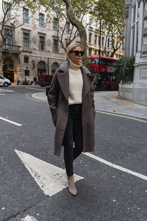 Suede Ankle Boots Outfit, Taupe Boots Outfit, Taupe Outfit, Suede Boots Outfit, Wool Coat Outfit, Emma Hill, Boots Outfit Ankle, Casual Outfit Inspiration, Fall Winter Wardrobe