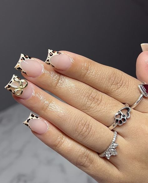 Nail Inspo Cheetah, Short Cheetah Print French Tip Nails, Short Nail Cheetah Designs, Red Cheetah Nails, Cheetah Print Tips Nails, Y2k Cheetah Print Nails, Cheetah Print Nails, Modern Nails, Pink Ombre Nails