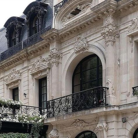 Home | Interior | Decoration | Dream French mansion 🏰 - By: @aiforarchitects - #LuxuryInteriors #MansionLife #LuxuryHomes #ElegantLiving #InteriorDesign #DreamHome #... | Instagram French Mansion Interior, Mansion House Design, French Facade, Architect Ideas, French Mansion, Mansion House, Mansion Interior, Mansions Homes, Elegant Living