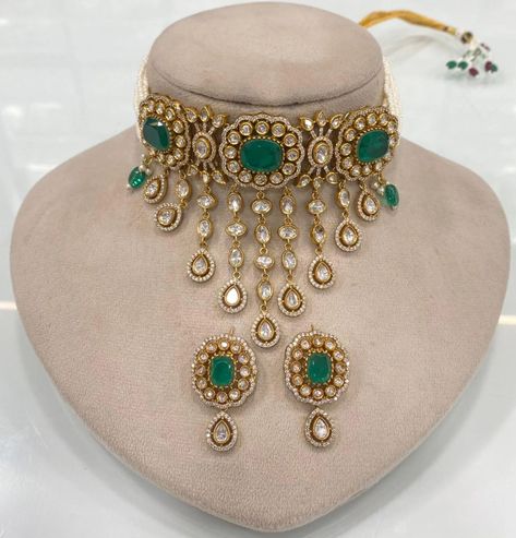 Victorian chokers 4990/- Doublett stone with moissanite Also available in silver through customization. We Also ship internationally only through DHL/UPS For orders and details whatsapp to +91-799 791 2614/ DM us on Insta. Kundan Bridal Set, Sabyasachi Jewelry, Indian Choker Necklace, Sabyasachi Jewellery, Necklace Emerald, Kundan Choker, Earrings Indian, Indian Jewelry Sets, Kundan Necklace