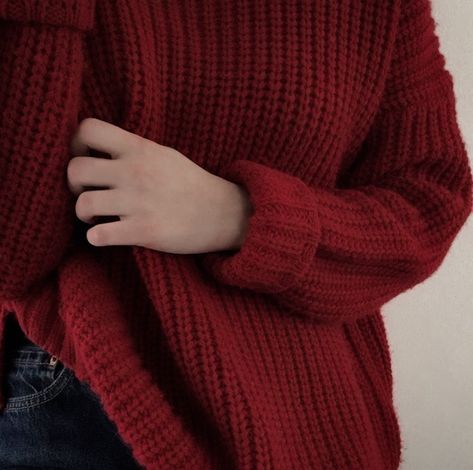 Red Sweater Aesthetic, Princess Punch, Maggie Rogers, Sweater Aesthetic, Aesthetic People, Brunette To Blonde, Red Sweater, Les Miserables, Red Aesthetic