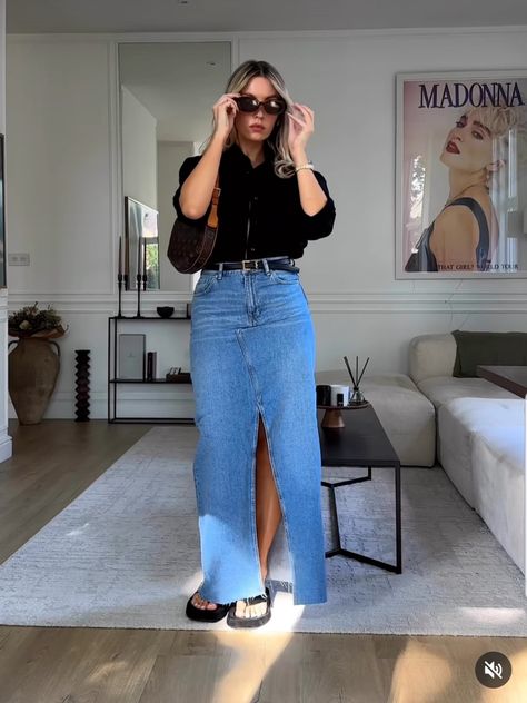 Comfy Chic Outfits Spring, Chilly Spring Outfits, 90s Street Fashion, Comfy Chic Outfits, Vibes Outfit, Simple Style Outfits, Colour Combinations Fashion, Denim Skirt Outfits, Stylish Work Attire