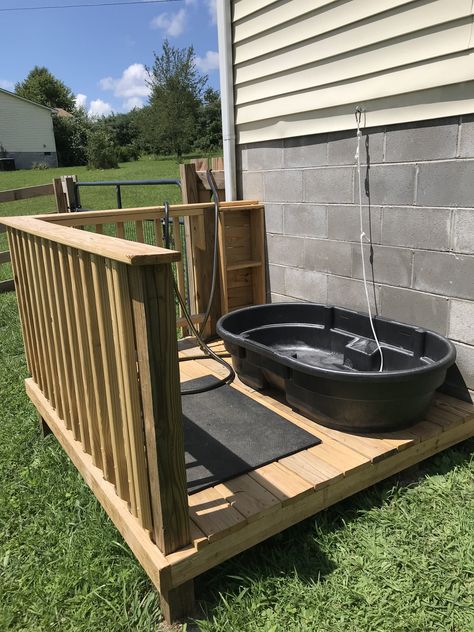 Dog Bathing Station, Backyard Dog Area, Dog Washing Station, Dog Yard, Dog Wash, Dog Rooms, Backyard Projects, Backyard Fun, Outdoor Dog