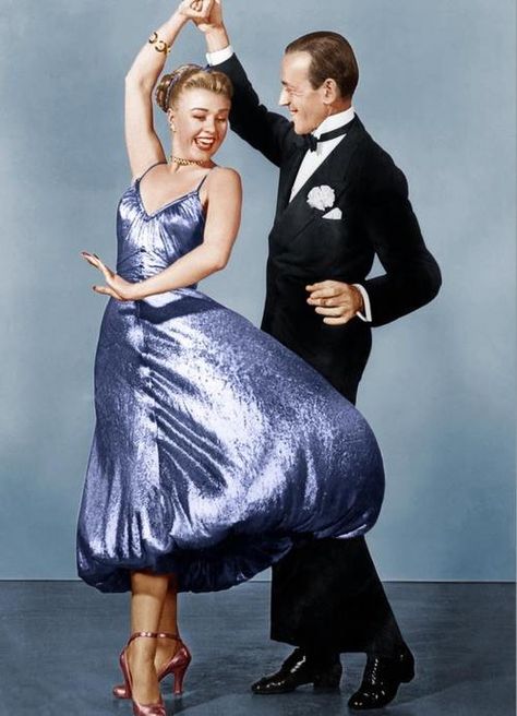 Fred Astaire and Ginger Rogers 50s Stars, 50s Dance, Fred Astaire And Ginger Rogers, Classic Dance, Fred And Ginger, John Wilson, Beautiful Dance, Jitterbug, Lindy Hop