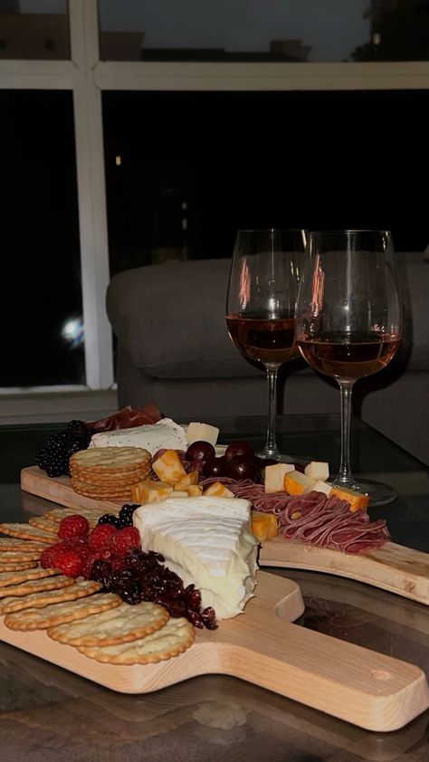 #aesthetic #home #movienight #wine #snacks #datenight #food #charcuterieboard Wine Night Set Up, Food And Wine Aesthetic, Wine Night At Home Aesthetic, Cheese Board And Wine, Wine And Charcuterie Aesthetic, Birthday Dinner Aesthetic At Home, Wine Date Night At Home, Wine At Home Aesthetic, Wine And Cheese Aesthetic