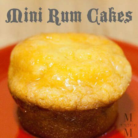 Mini Rum Cakes Mini Rum Cakes, Rum Cupcakes, Rum Cakes, Rum Cake Recipe, Sweet Bread Rolls, Double M, Uk Recipes, Mini Bundt, Mini Bundt Cakes