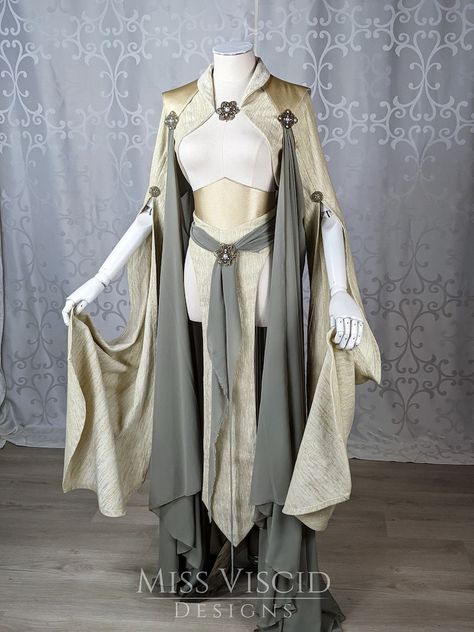 Elven Dresses, Male Fantasy Clothing Design, Elven Clothing, Clothing Drawing, Drawing Male, Elven Dress, Sewing Guide, Star Wars Fashion, Concept Clothing