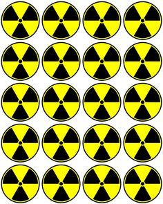 Free Radioactive printable cupcake toppers or you can use them for stickers and much more. They are free to use and free to share for personal use. <3 Science Lab Decorations, Science Birthday Party Ideas, Mad Scientist Birthday, Mad Science Party, Mad Scientist Party, Printable Cupcake Toppers, Scientist Party, Uhyggelig Halloween, Alien Party