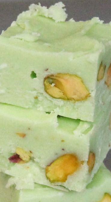 Pistachio Fudge//flavored with instant pistachio pudding mix Pistachio Fudge Recipe, Pistachio Fudge, Friday Food, Homemade Fudge Recipes, Pistachio Recipes, Pistachio Pudding, Fudge Recipes Easy, Homemade Candy, Homemade Fudge