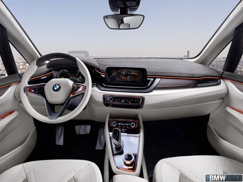 BMW Active Tourer Concept Interior Car Ui, Bmw Interior, Maxi Scooter, Bmw Concept, Bmw X7, Wheel Alignment, 2017 Bmw, New Bmw, Interior Concept