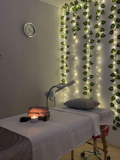 Spa Room Decor Massage, Beauty Spa Ideas, Massage Studio Ideas, Home Spa Room Decor, Massage Salon Design, Spa Massage Room Design, Beauty Spa Interior Design, Massage Room Ideas Decor, Spa Salon Design