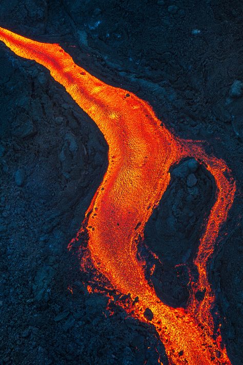 Magma river (by Gaby Barathieu) Ice Background, Volcano Pictures, Volcano Eruption, Island Photography, Texture Inspiration, Lava Flow, Small Island, Underwater Photography, Fire And Ice