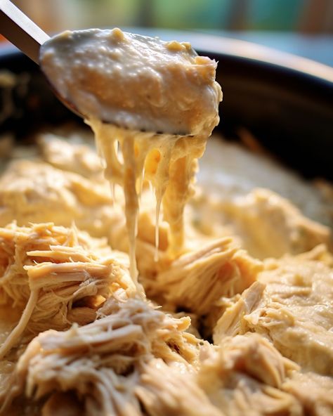 Ohio Shredded Chicken Sandwiches, Ohio Chicken, Ohio Shredded Chicken, Ohio Recipes, Shredded Chicken Sandwiches, Slow Cooker Kitchen, Homemade Barbecue Sauce, Crockpot Dishes, Crockpot Recipes Slow Cooker