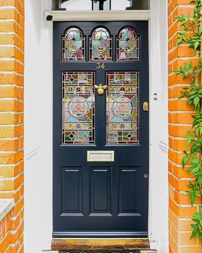 Bee Knocker, Victorian Front Door, Victorian Doors, Victorian Front Doors, Front Door Inspiration, Traditional Front Doors, Blue Front Door, Beautiful Front Doors, Victorian Door