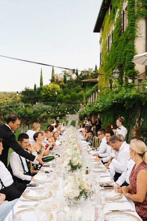 Vogue Featured Wedding : This Wedding at Lake Garda in Italy Was Inspired by Artist Cy Twombly. This dinner tablescape is everything Italian and the most romantic setting for a 5 course meal. Italian Wife, Pompidou Centre, Wedding At Lake, Cy Twombly, Lake Como Wedding, Villa Wedding, Lake Garda, Tuscany Wedding, Long Table