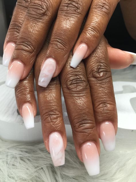 Hombre French Nails White Ombre, Dip Ombre Nails, Ombre Pink And White Dip Nails, Ombre Nails Tan And White, Ombre French Manicure, Tan White Ombre Nails, Ambre Nails Ombre Pink And White, Umbre Nails, White Short Nails