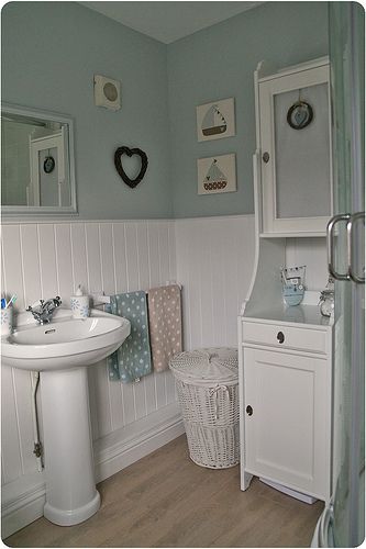 Cottage Bathroom Design Ideas, Cottage Style Bathrooms, Beach Theme Bathroom, Downstairs Toilet, Cottage Bathroom, Bad Inspiration, Ensuite Bathrooms, Shabby Chic Bathroom, Ensuite Bathroom